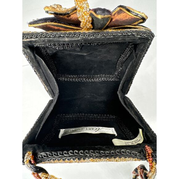 Mary Frances beaded flower small crossbody purse bag - Picture 6 of 8